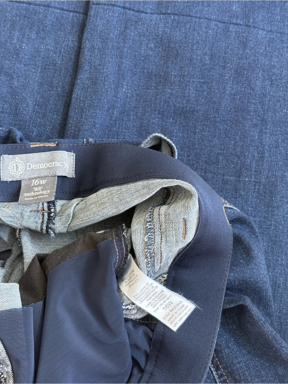 Democracy Jeans - Picture 10 of 10
